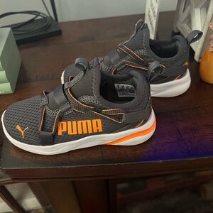 Puma toddler sneakers slip on size 9